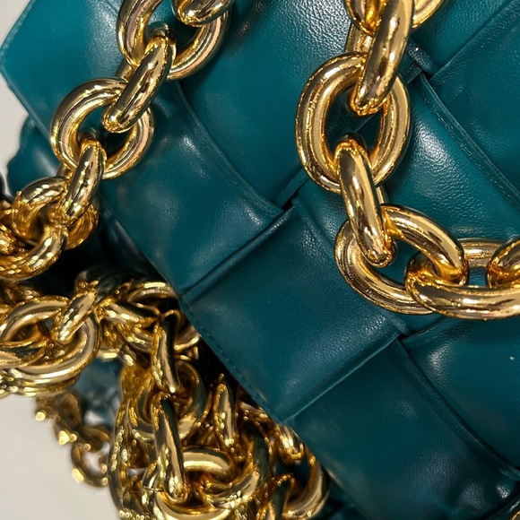 Bottega Veneta Teal Green Leather Padded Chain Cassette Top Hand - Picture 2 of 4